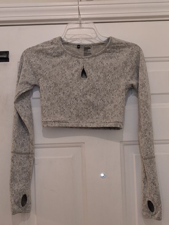 Gymshark Tops - Gymshark Fleur Texture Long Sleeved Key Hole Crop Top, Khaki Marl Color, XS